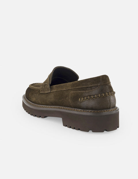 Mocasines café ante para hombre con detalle