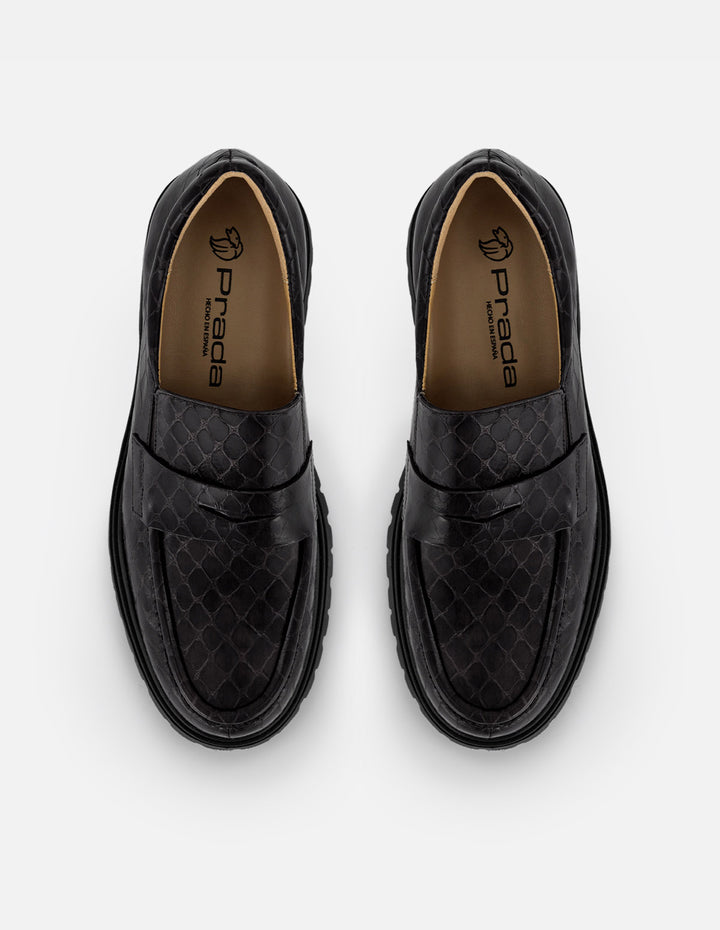 Mocasines negro piel para mujer con antifaz en pala