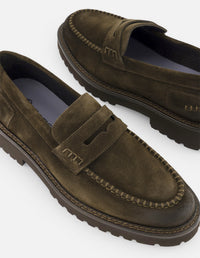 Mocasines café ante para hombre con detalle