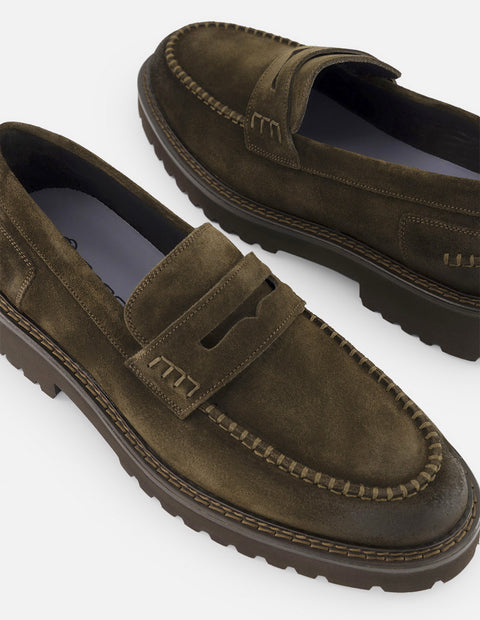 Mocasines café ante para hombre con detalle