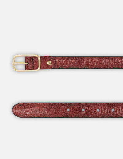 Cinturón rojo charol para mujer con acabado metalizado