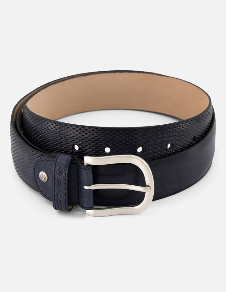 Cinturón azul piel para hombre con diseño picado