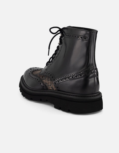 Bota negra piel y textil para hombre con combinación de materiales