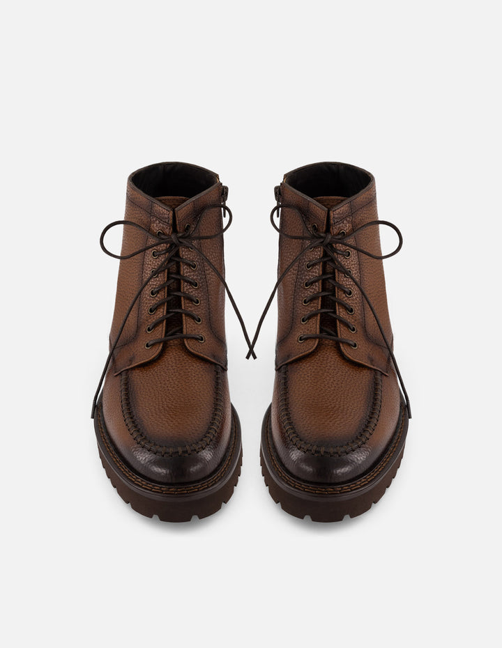 Botines cuero piel bombeada para hombre con detalle