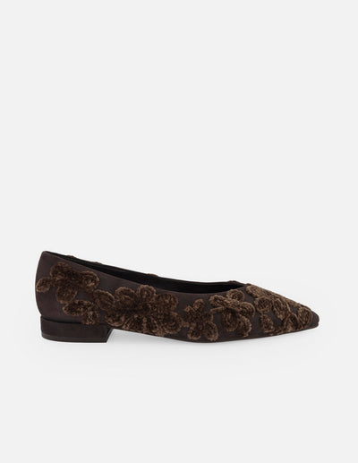 Flats café ante para mujer con flores bordadas