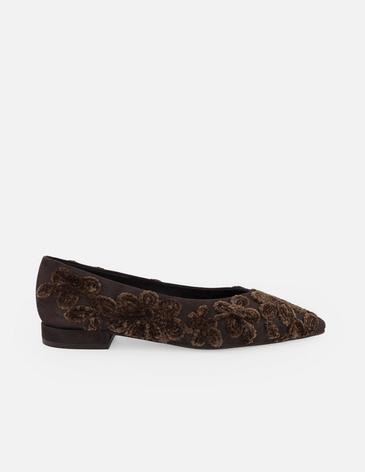 Flats café ante para mujer con flores bordadas