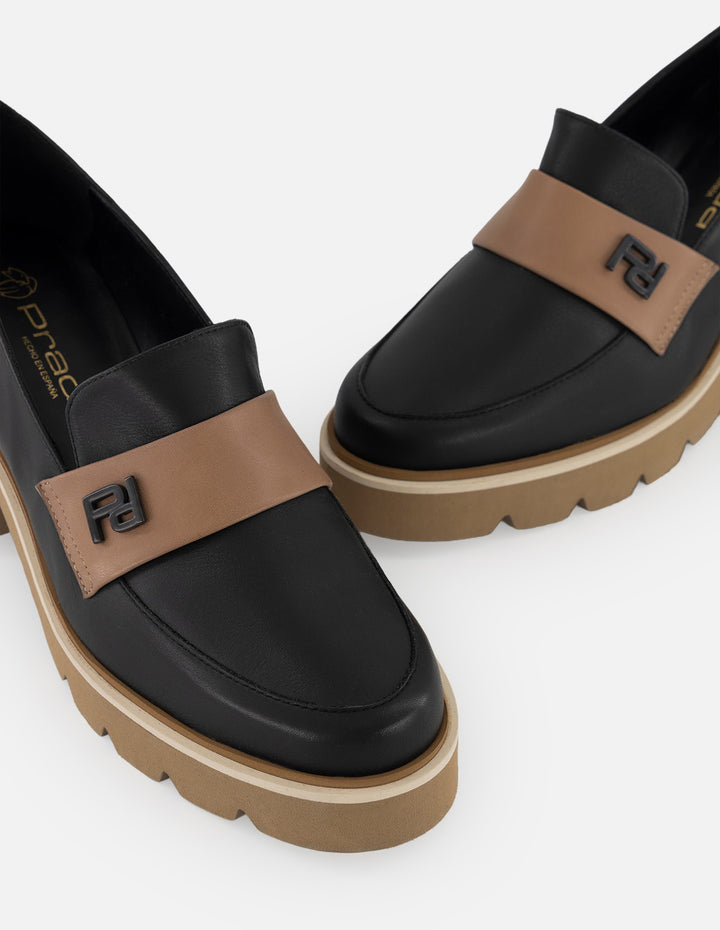 Mocasines negro piel para mujer con logo Pd