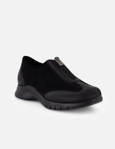 Tenis negro antelina para mujer con combinación de materiales