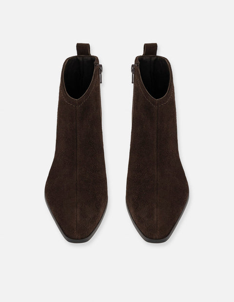 Botines café ante para mujer con costura superior visible