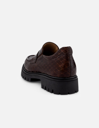 Mocasines café piel para mujer con antifaz en pala
