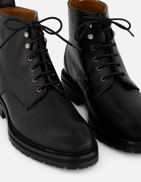 Botines negro piel para mujer con agujetas al frente