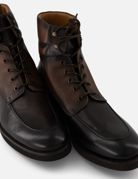 Botines café piel grabada para hombre con sombreado
