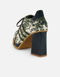 Zapato Oxford verde terciopelo para mujer con acabado print