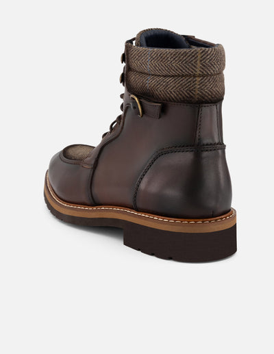 Botines café piel y textil para hombre con hebilla lateral